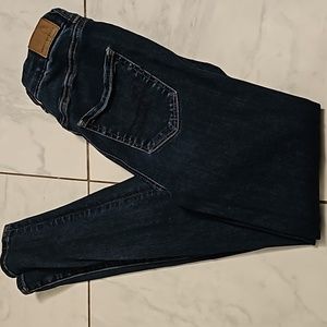 American Eagle Skinnt Super Hi-Rise Jegging